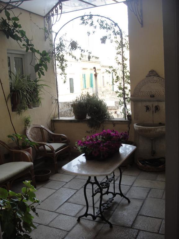 Antica Dimora Villa Della Lupa Lecce Exterior foto